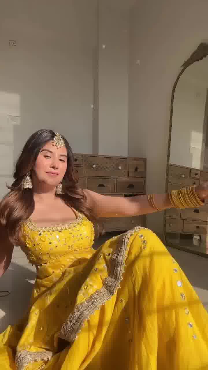 Vaani Traditional Salwar Suit