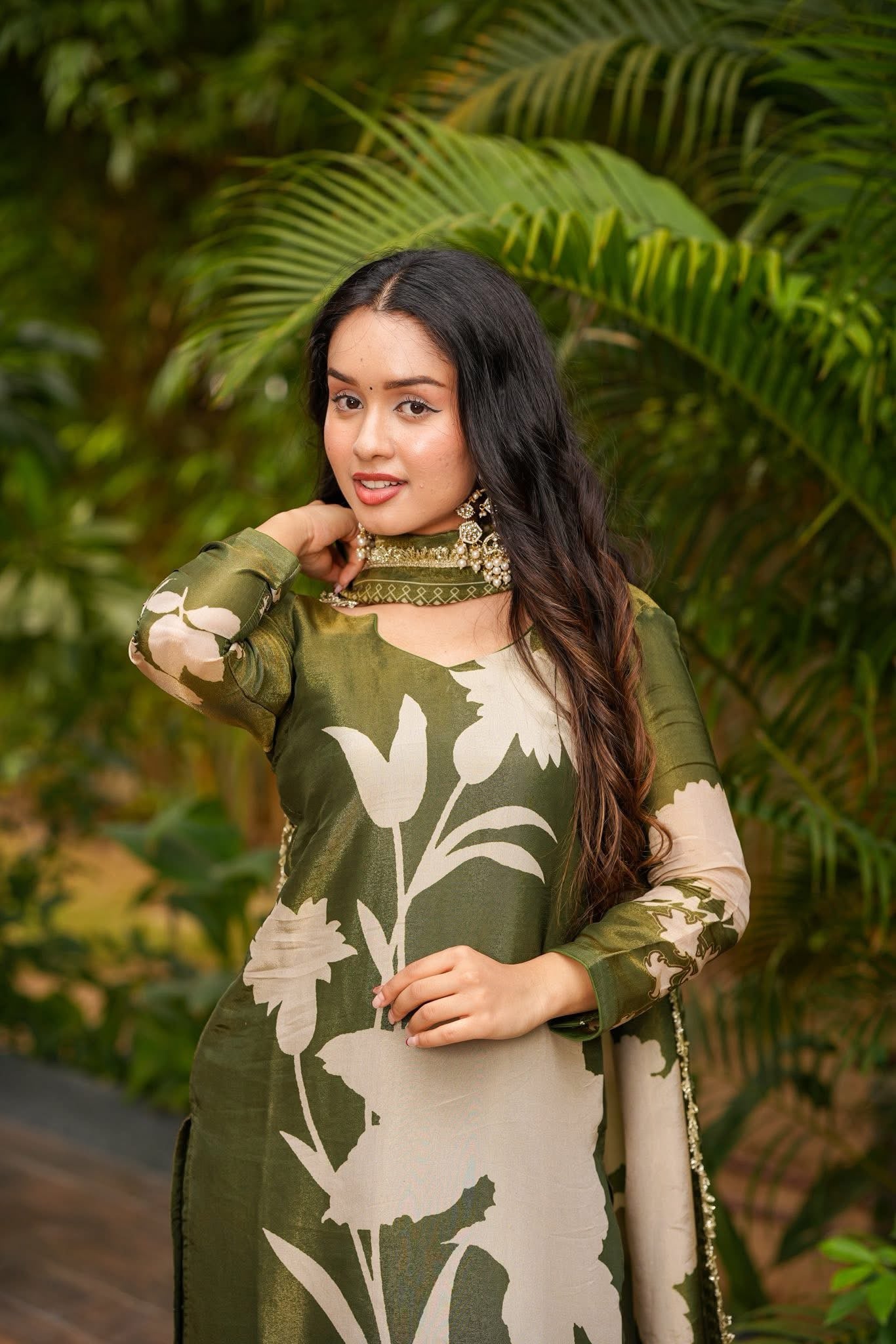 Avyana Cosmos Kurta Set