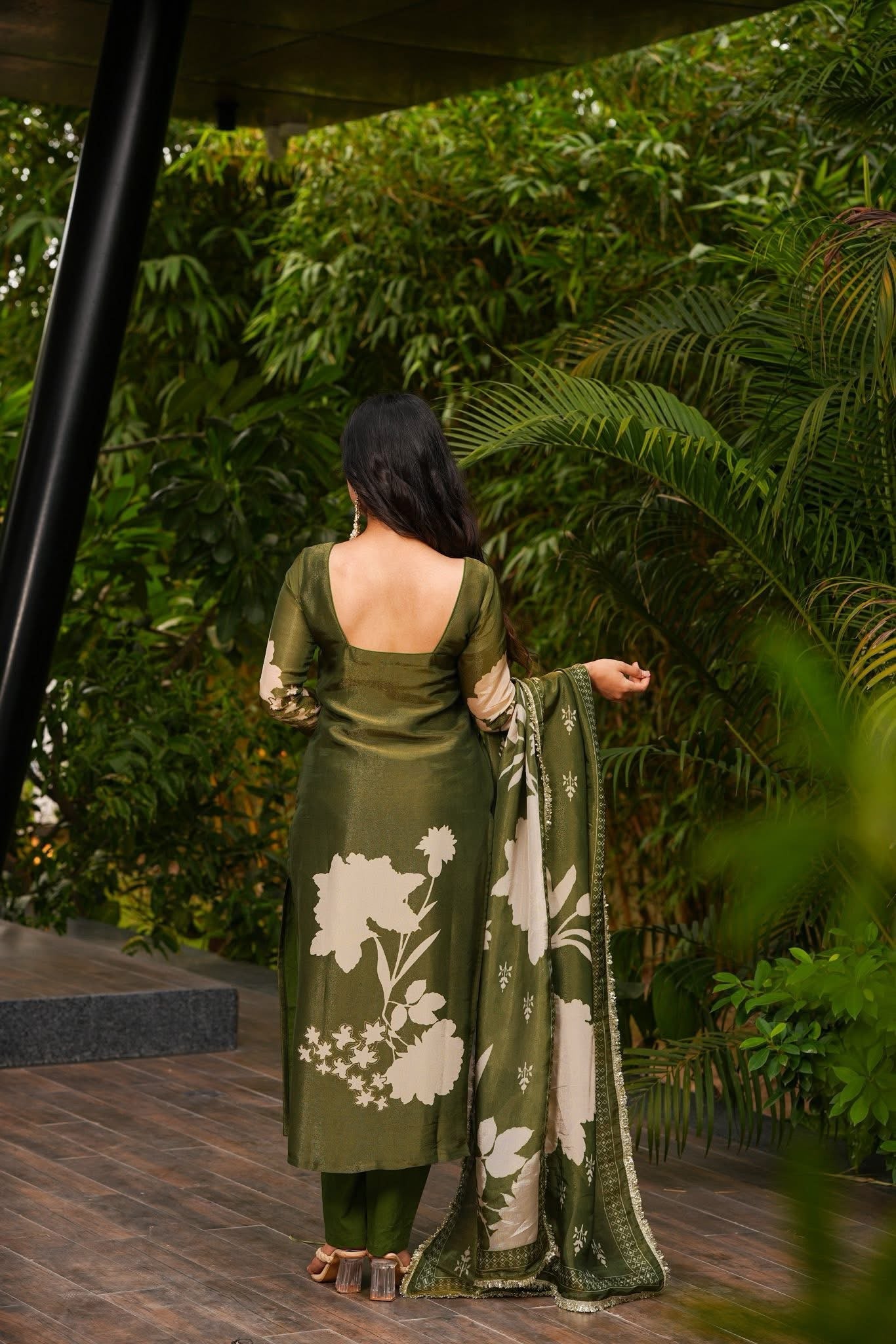 Avyana Cosmos Kurta Set