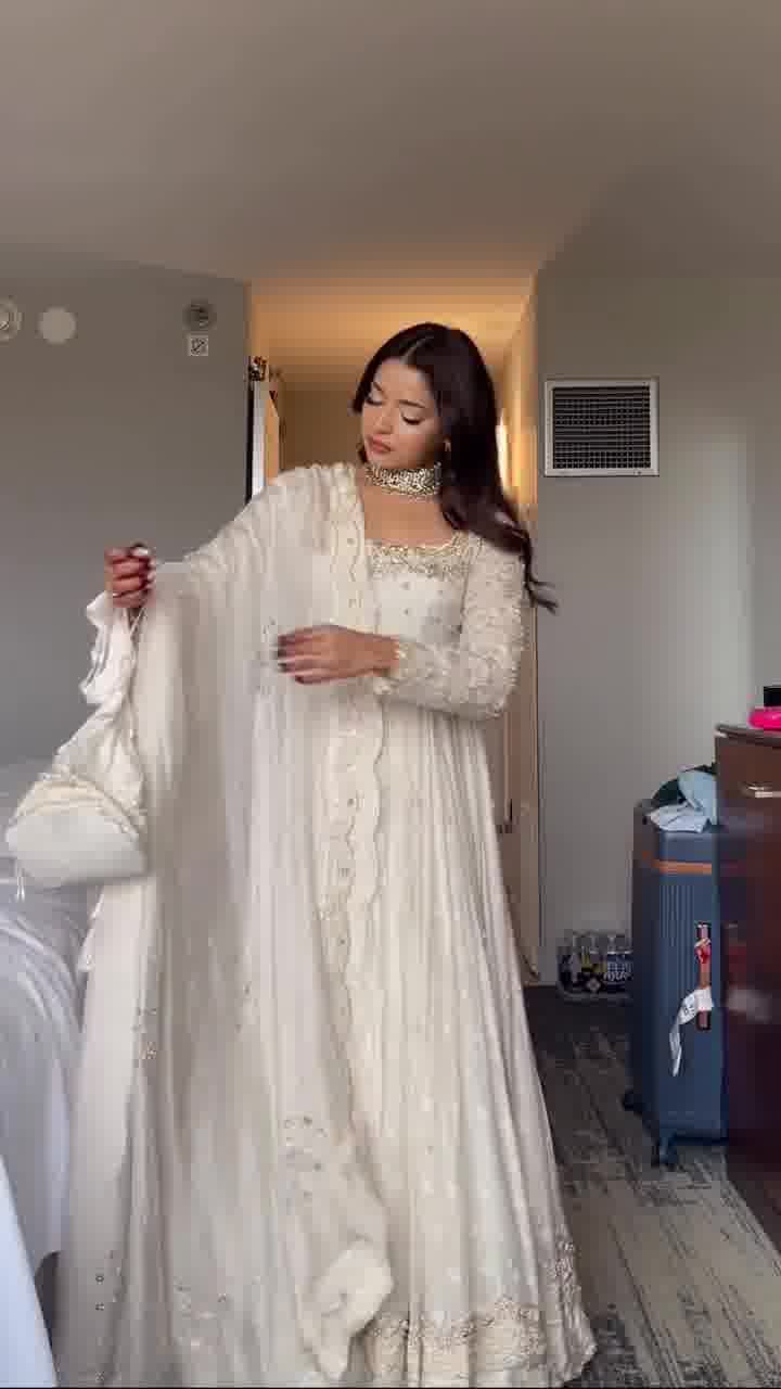 Vintage Aura Floral Anarkali Ensemble