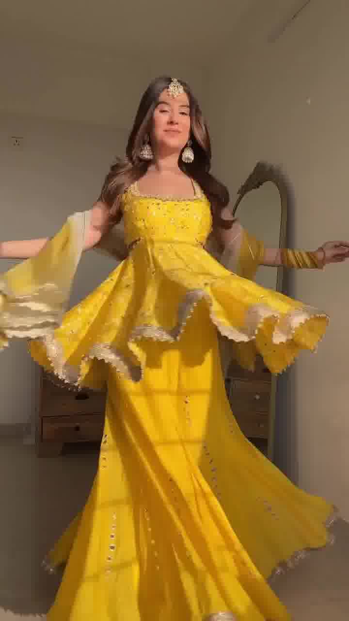 Vaani Traditional Salwar Suit