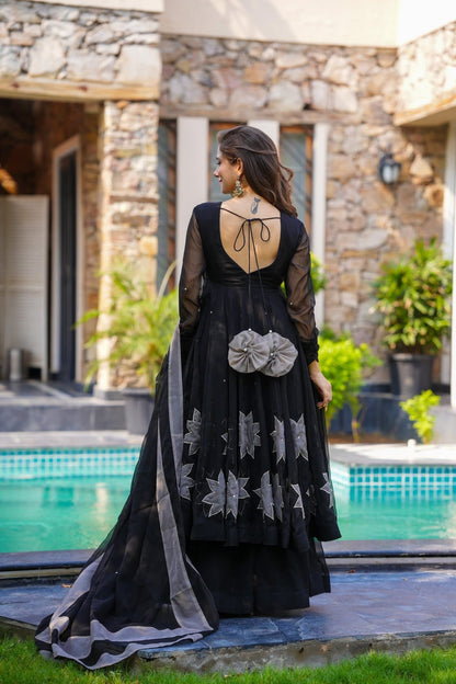 Zaafira Black Kurta Set