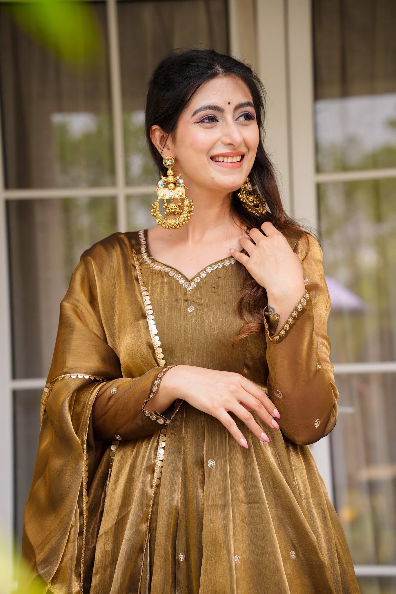 Kanak Elegant Suit Set