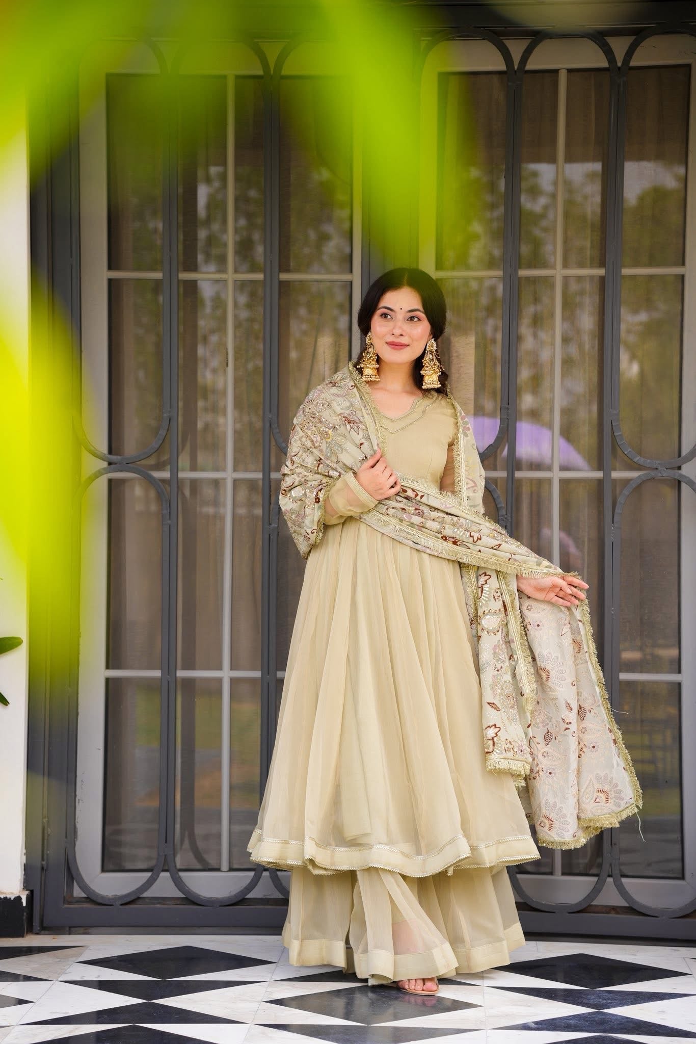 Sonakshi Grace Suit Set