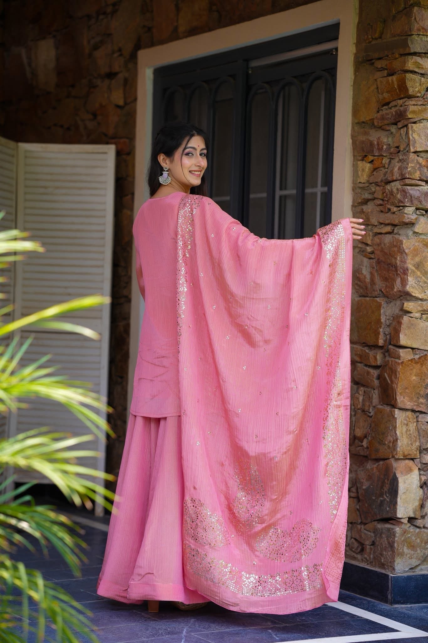 Nilofer Cosmos Kurta Set