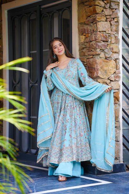 Kaynaat Heavy Suit Set