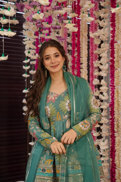 Stella green embroidered suit set