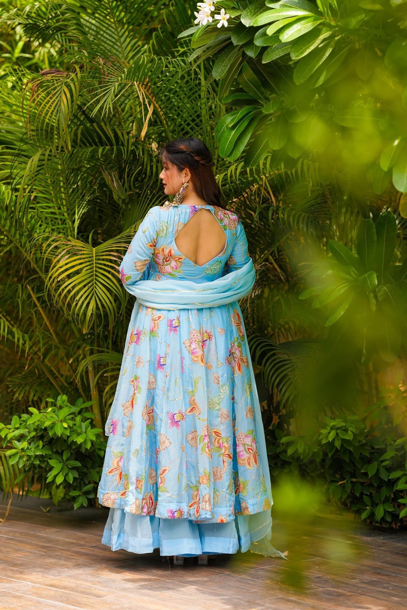 Neelaya Organza Suit Set