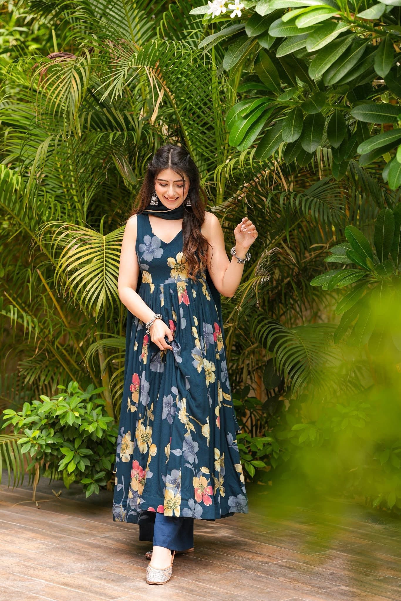 Botaniq Muse Rayon Suit Set