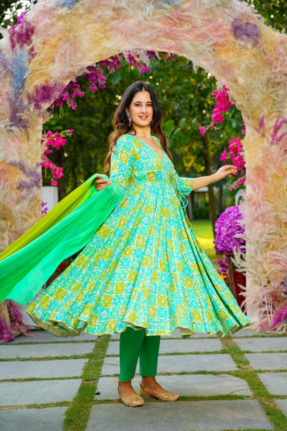 Iris green rayon set