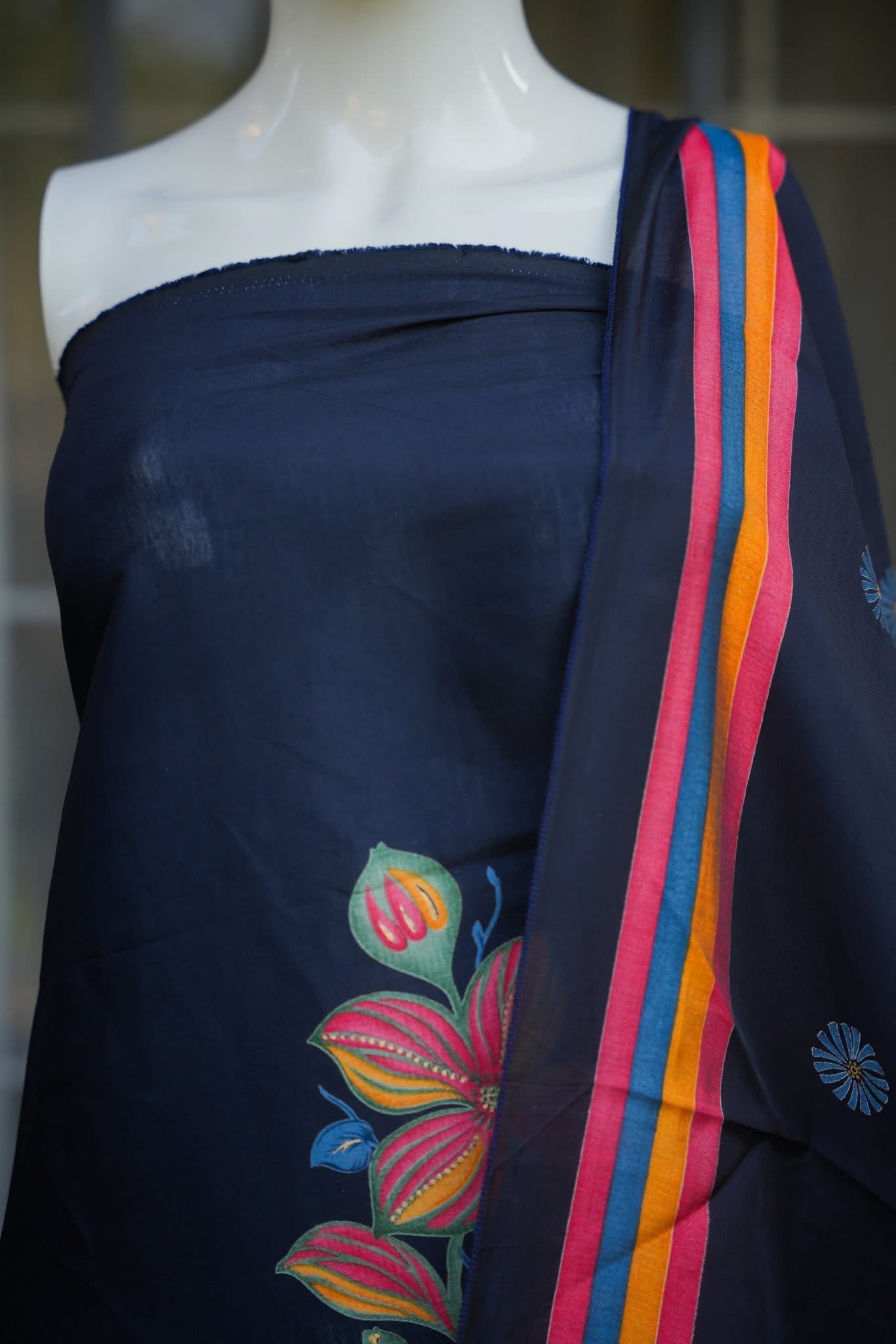 Maira Black Unstitched Suit Set