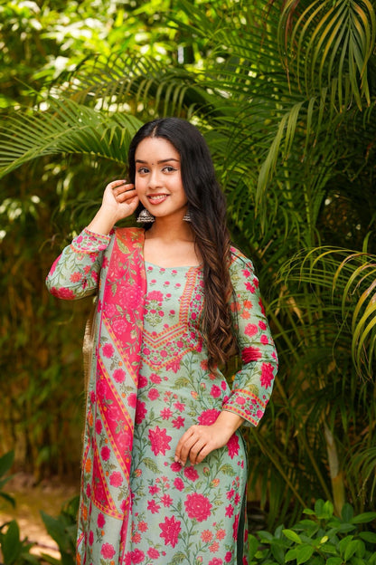 Gul Threads Kurta Set