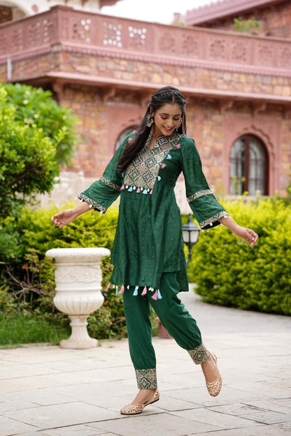 NETRA GREEN KURTA SET