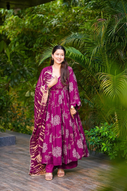 Maaya Scarlet Rayon Suit Set