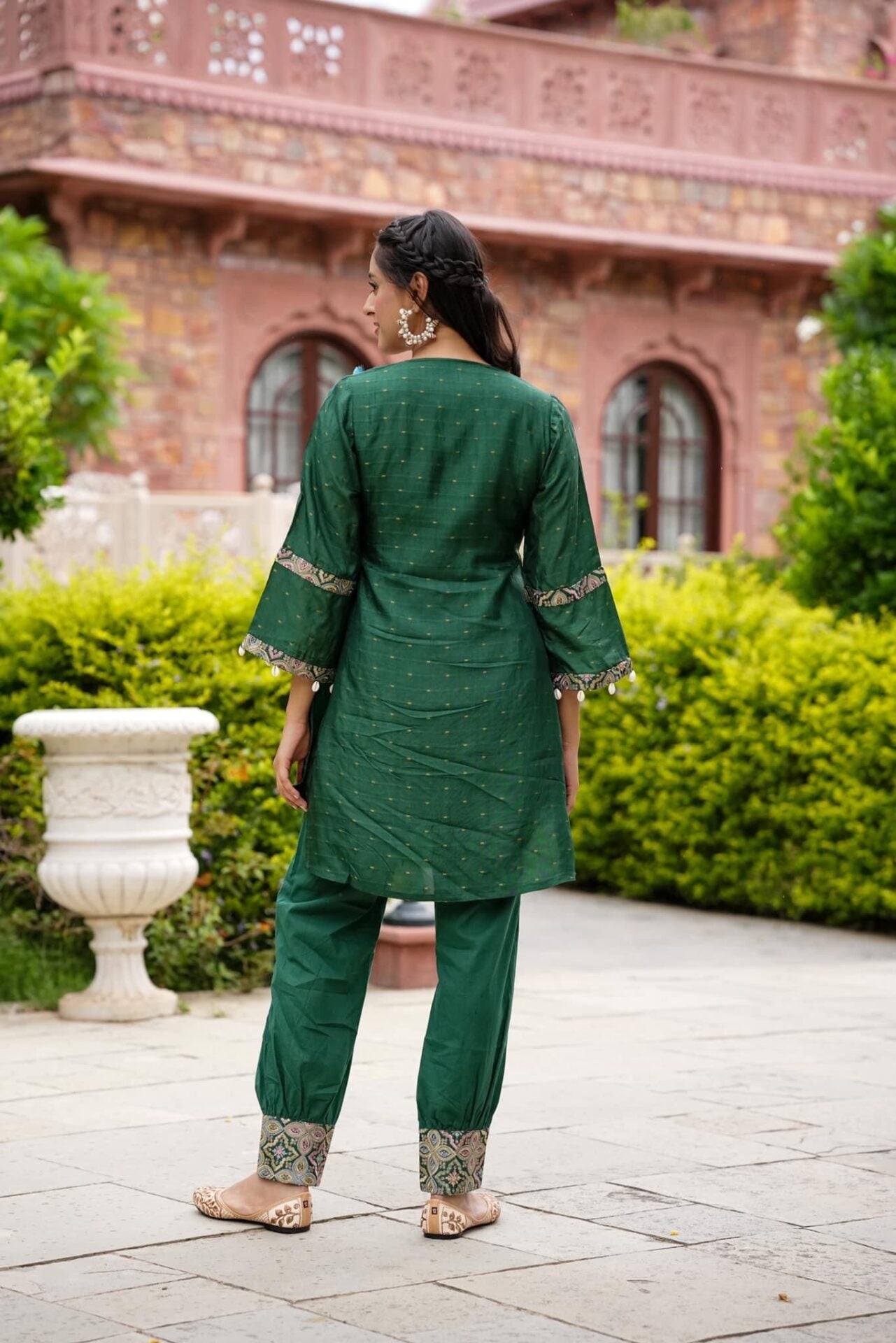 NETRA GREEN KURTA SET