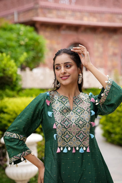 NETRA GREEN KURTA SET