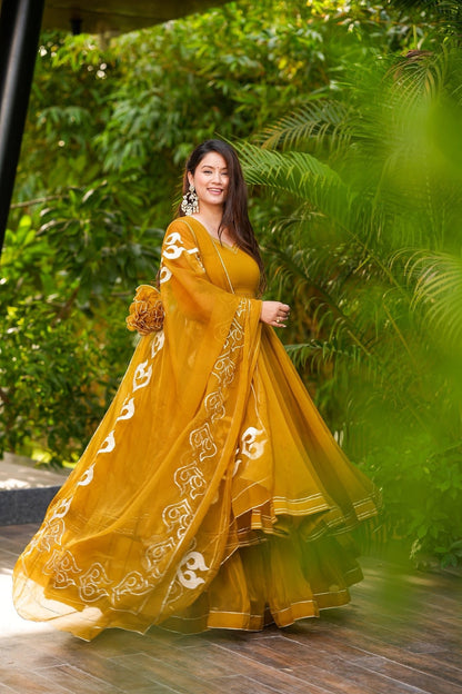 Kiyani Organza Suit Set