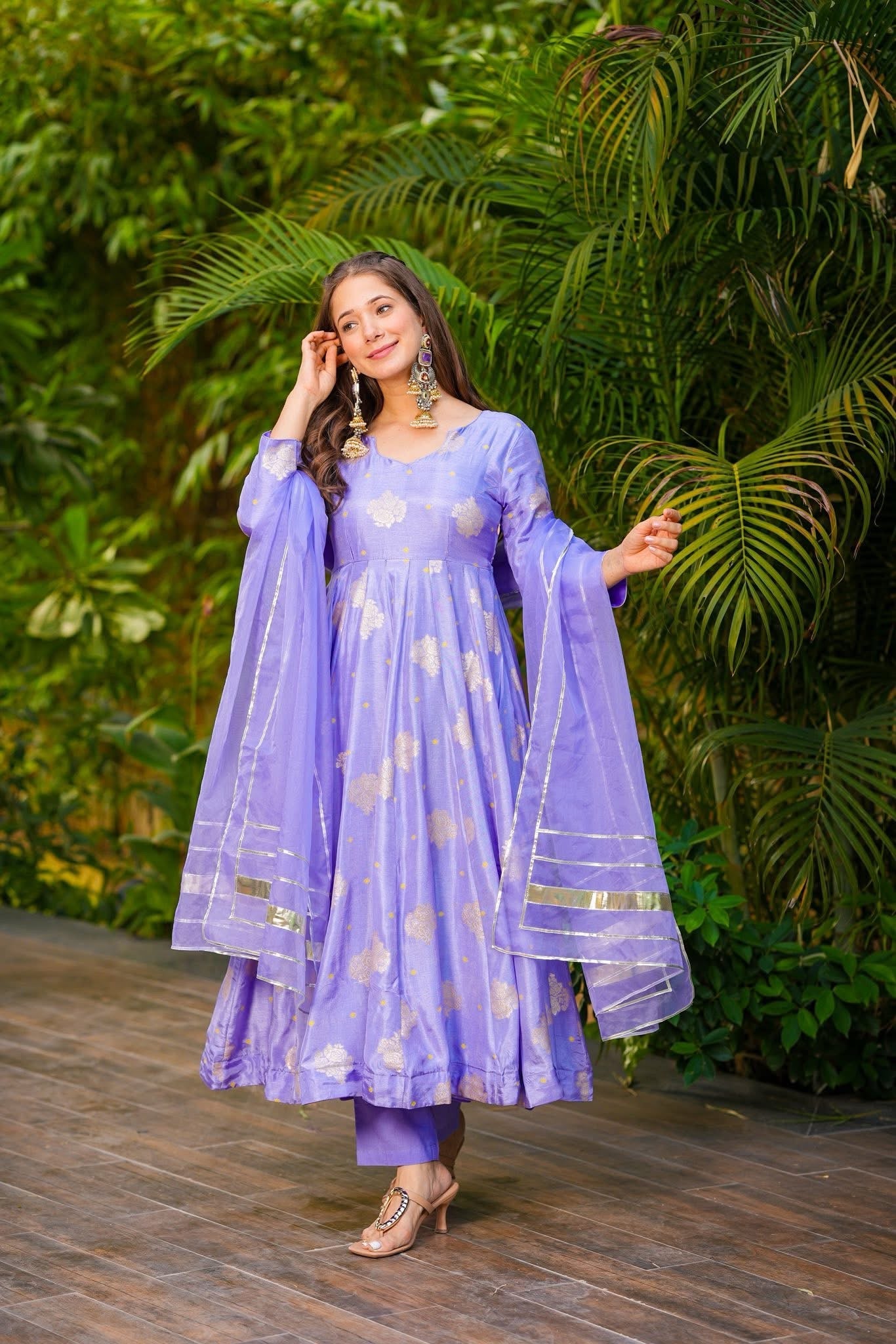 Banafsha Noor Suit Set