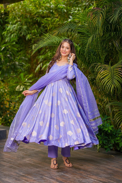 Banafsha Noor Suit Set