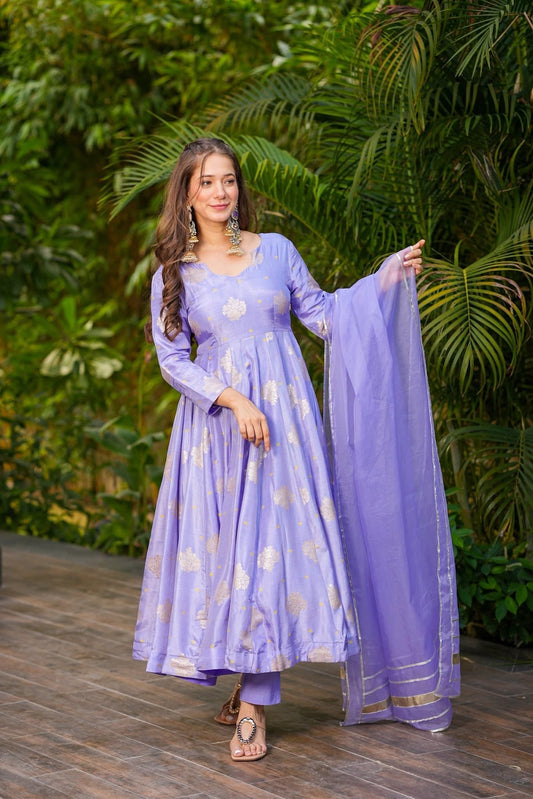 Banafsha Noor Suit Set