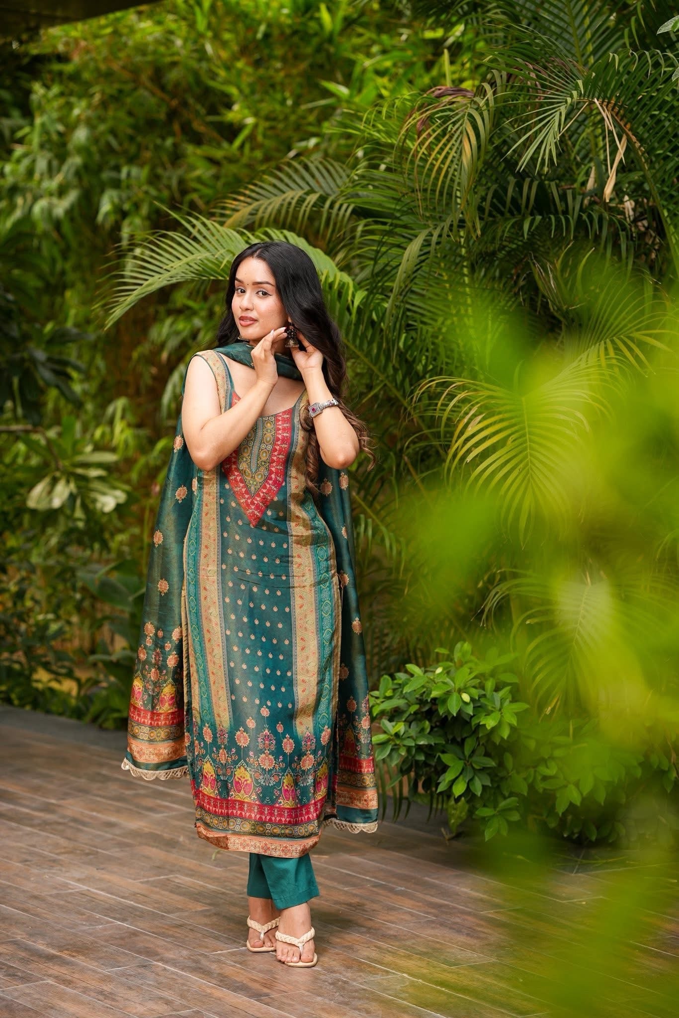 Tealya Cosmos Kurta Set