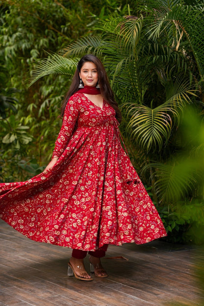 Aredra Rayon Suit Set