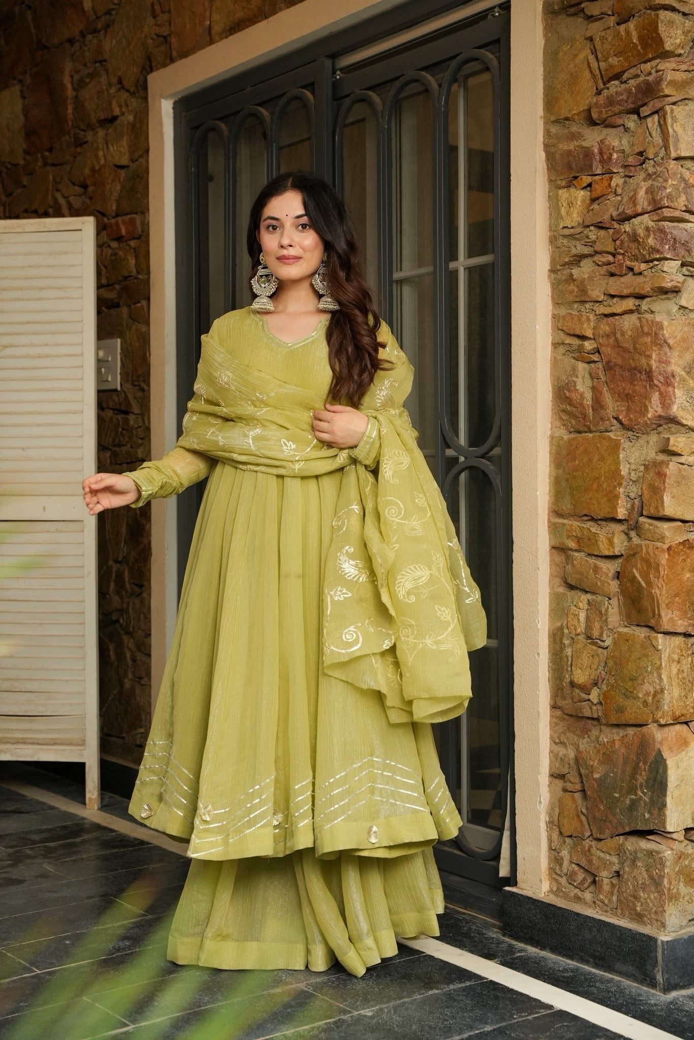 Peehira Hues Suit Set