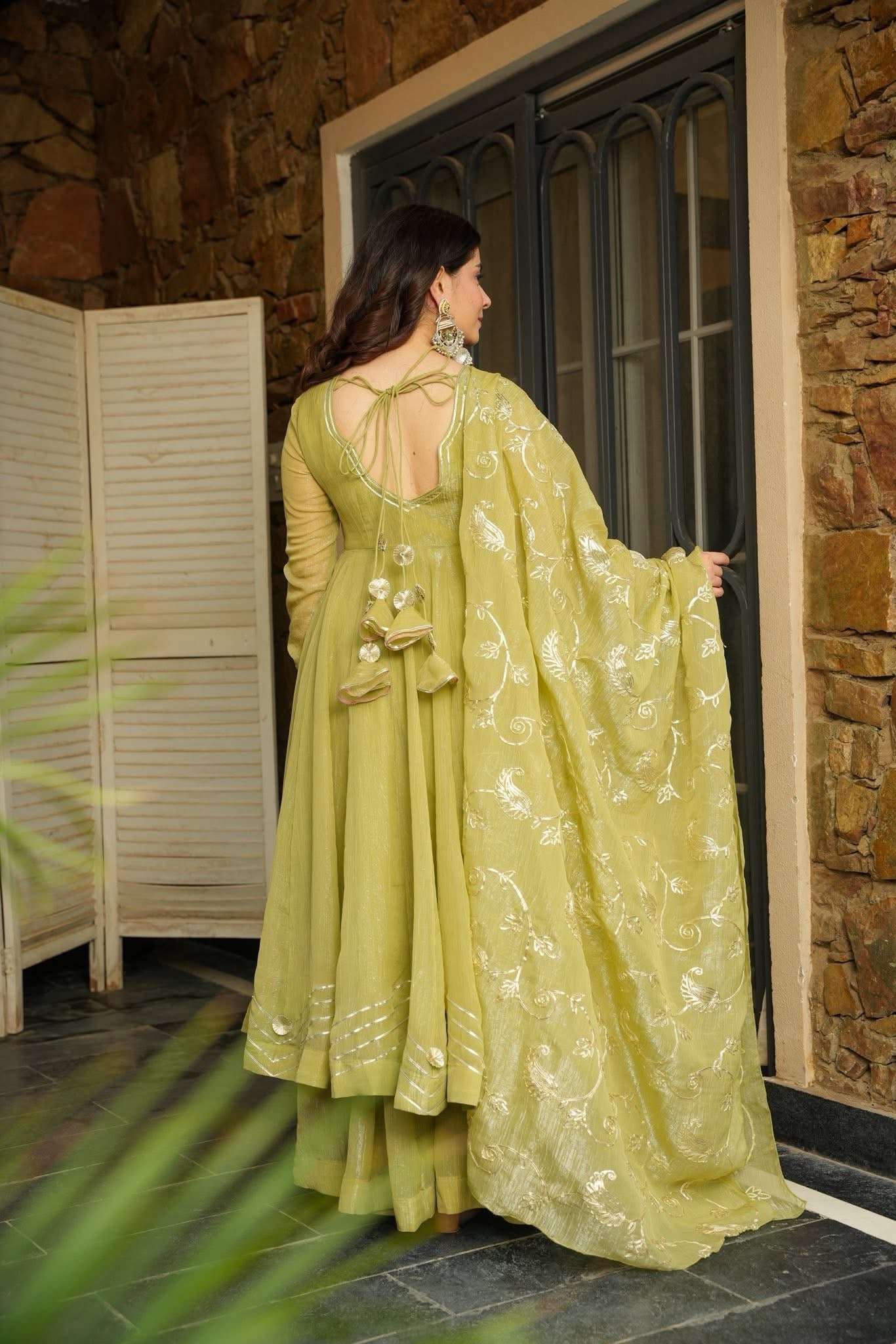 Peehira Hues Suit Set