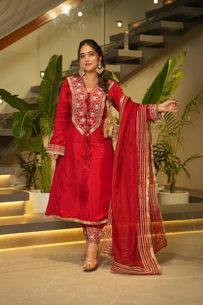 Vasana silk worked kurta set