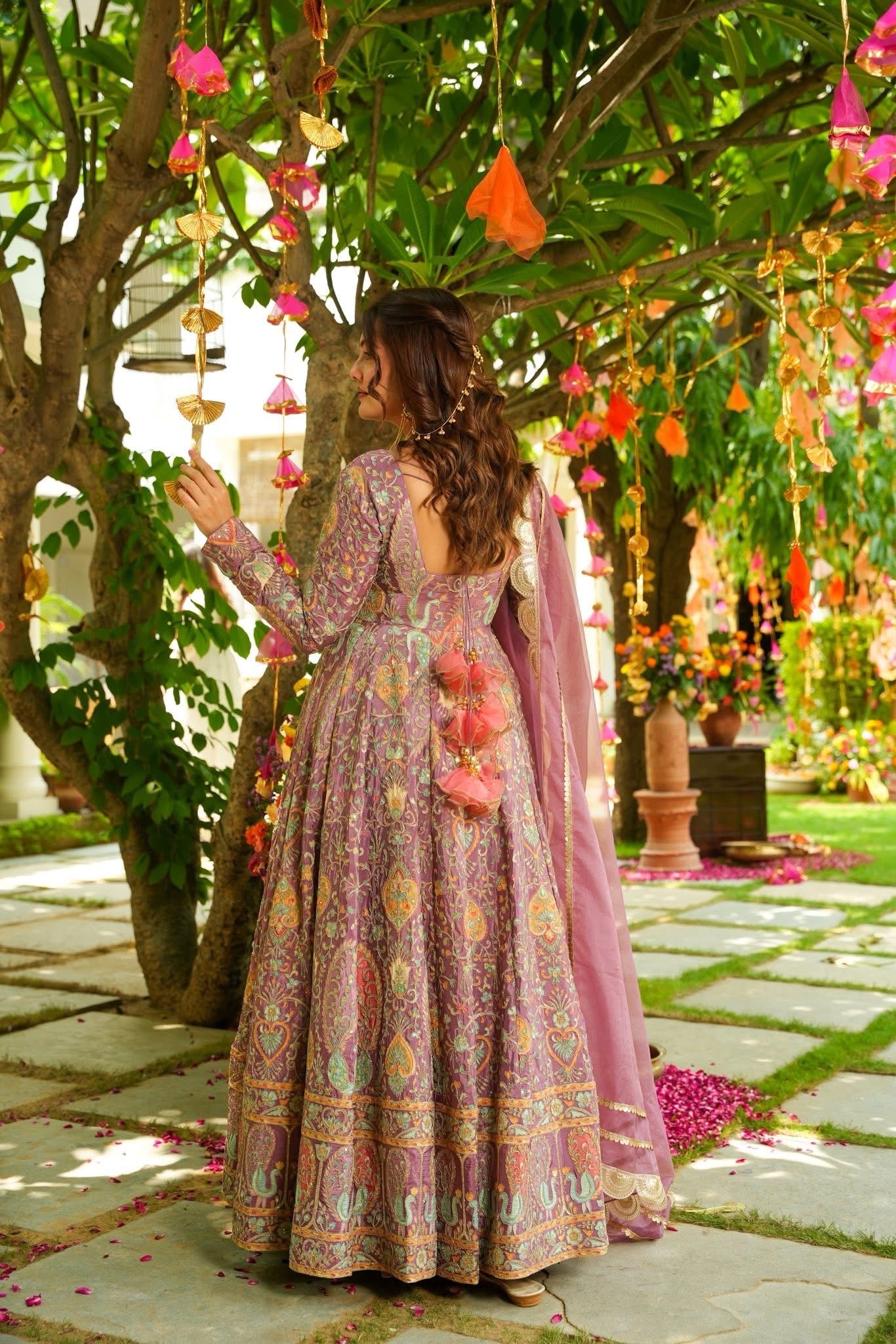 Nerina Embroidered Heavy Maxi Set