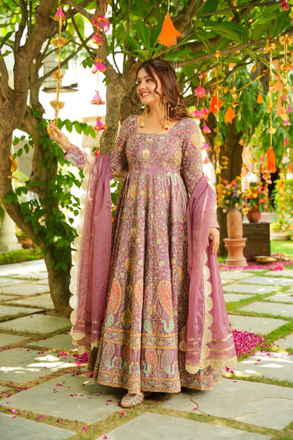 Nerina Embroidered Heavy Maxi Set