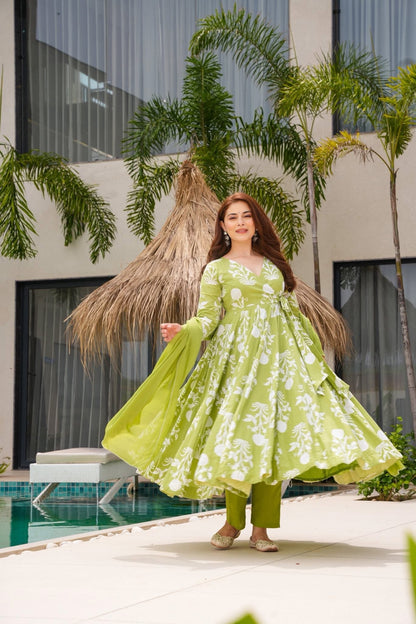 Lush Green Glow Cotton Suit Set