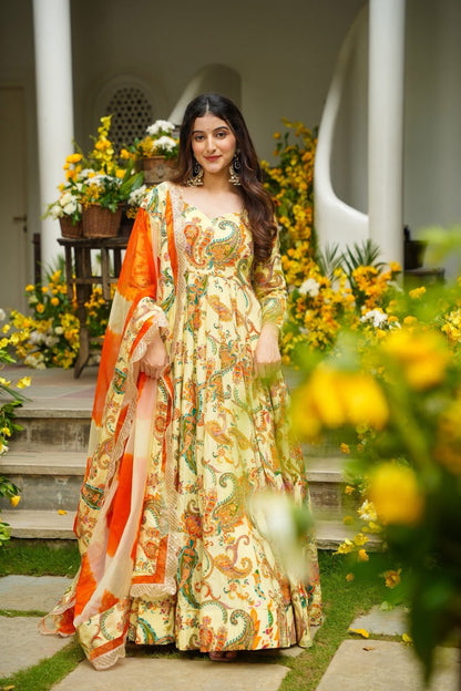 Raajsi Roop Heavy Maxi Set