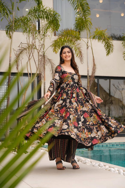 Ebon Flora Black Kurta Set