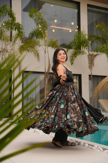 Twilight Mosaic Black Suit Set