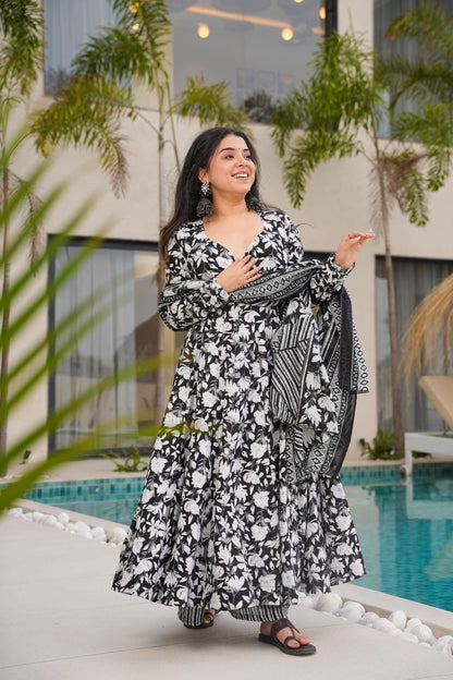 Prisha Black Cotton Suit Set