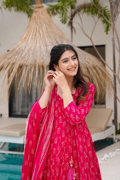 Zeenat Pink Muslin Suit Set