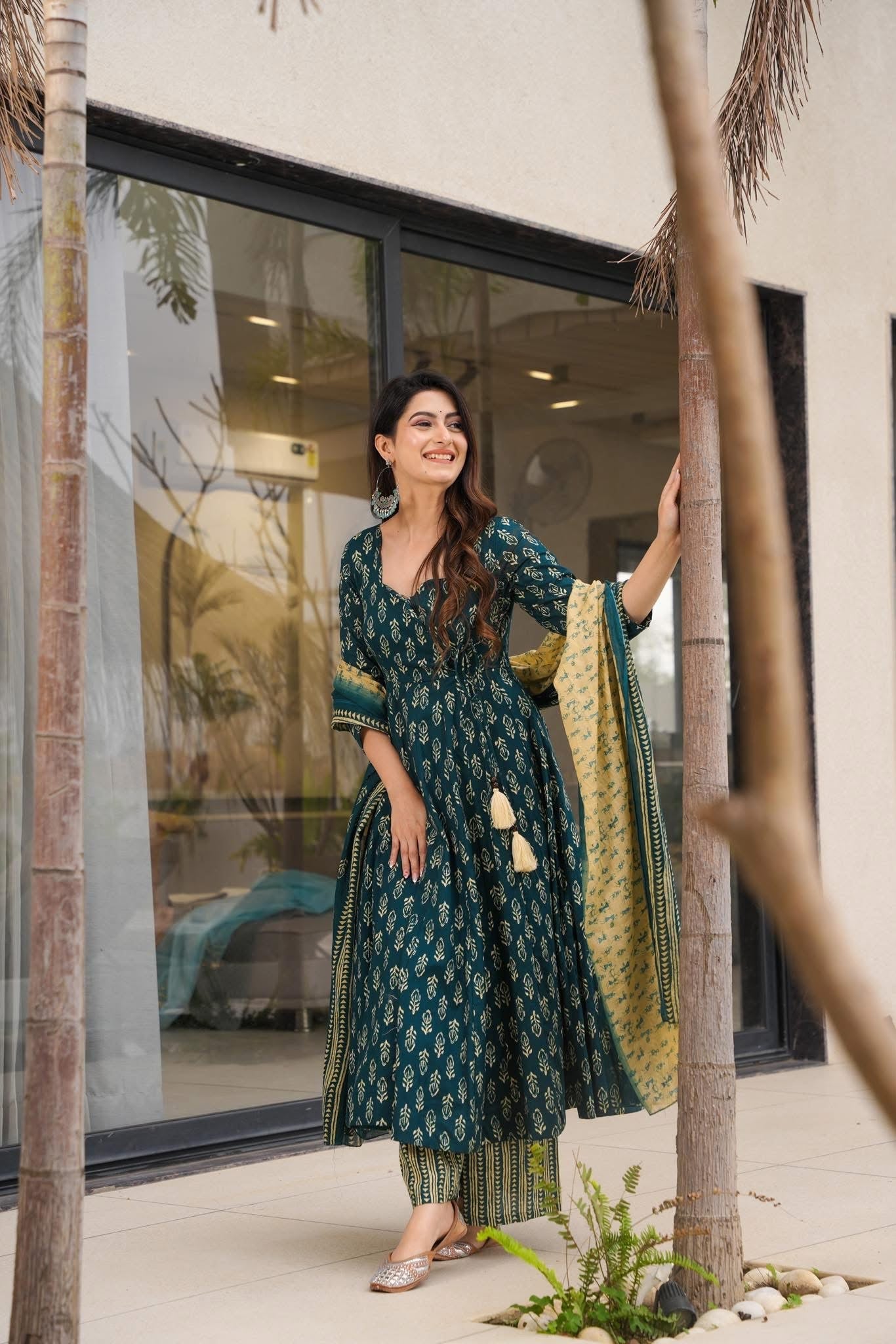 Manikarnika Muslin Suit Set