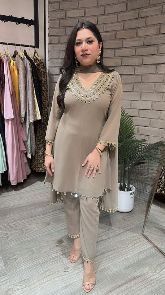 Rakhi Mouse Mirror suit