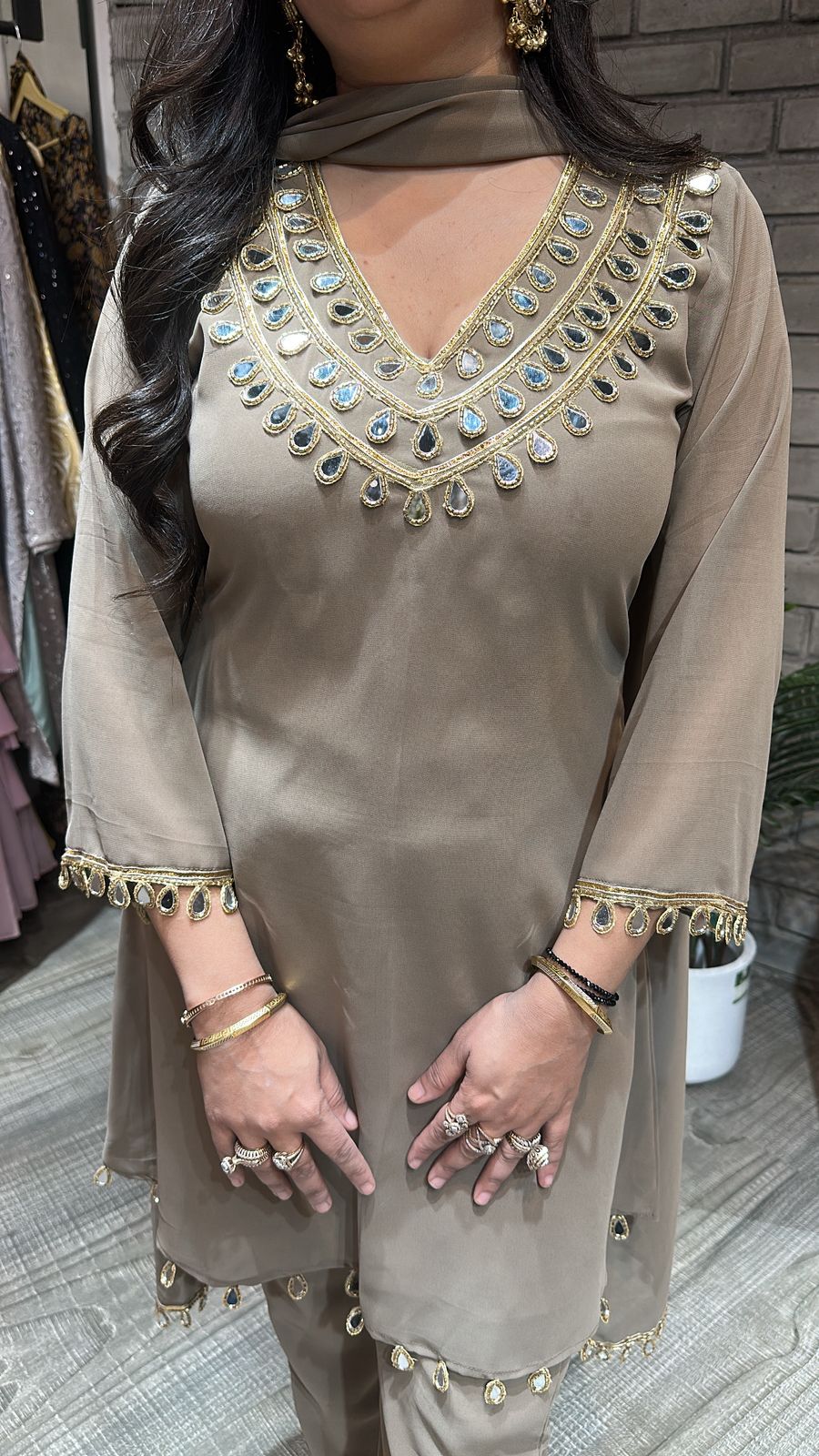 Rakhi Mouse Mirror suit