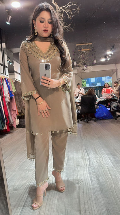 Rakhi Mouse Mirror suit