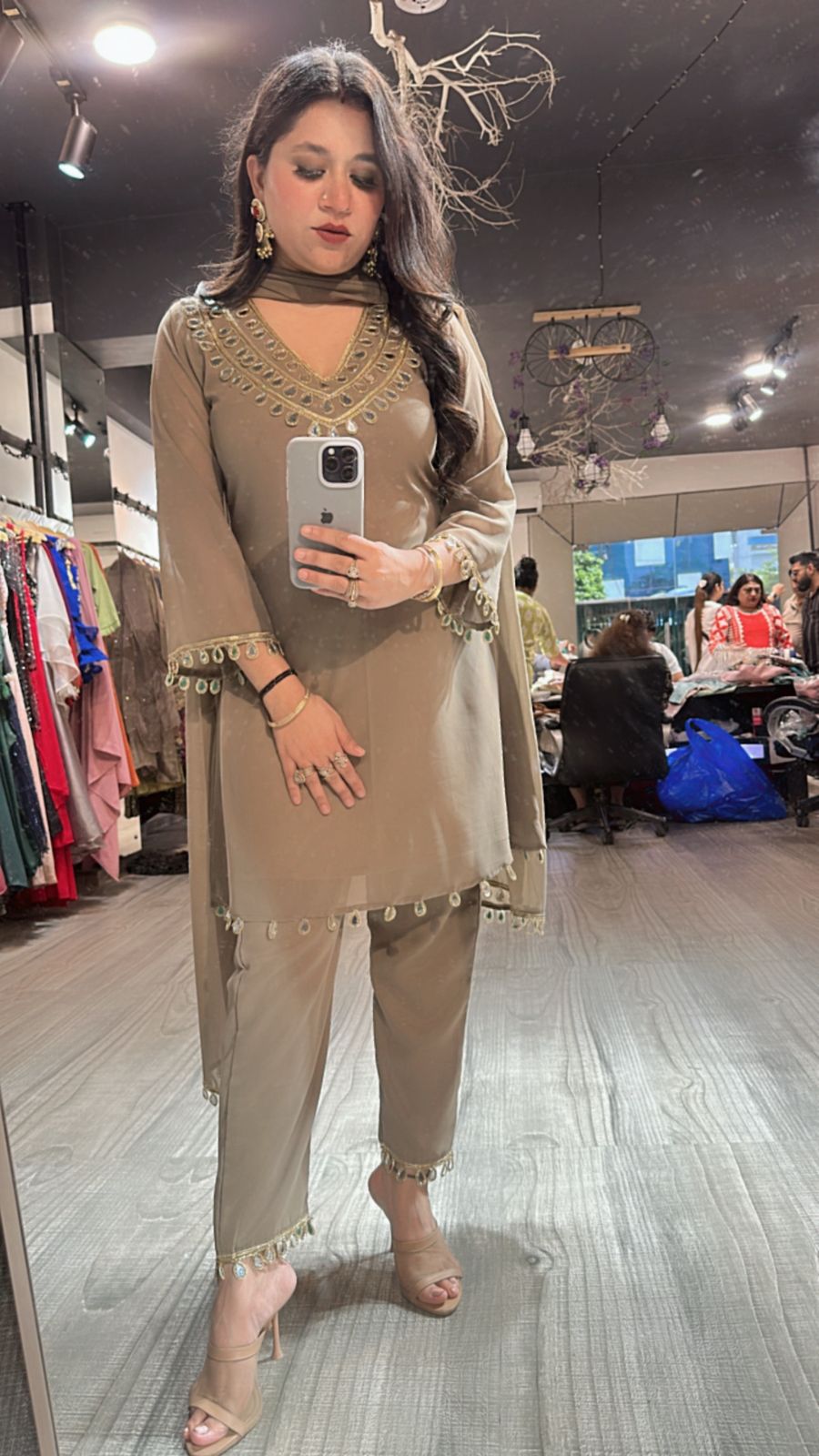 Rakhi Mouse Mirror suit