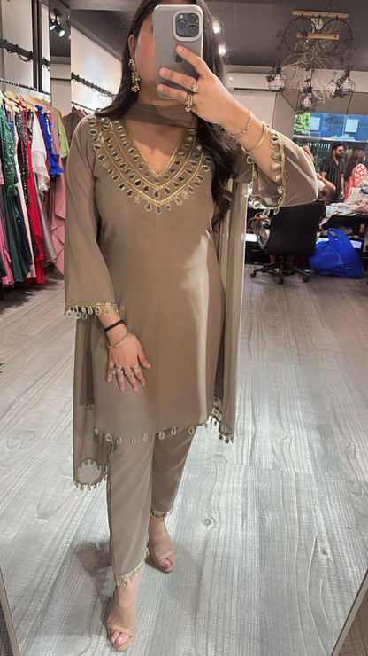 Rakhi Mouse Mirror suit