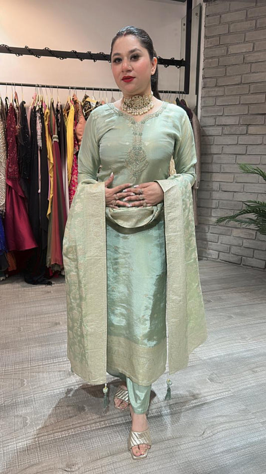Kundan pista Brocade Dupatta suit