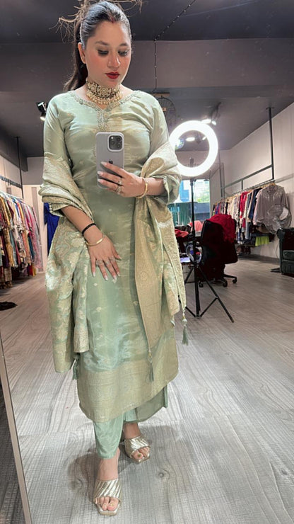 Kundan pista Brocade Dupatta suit