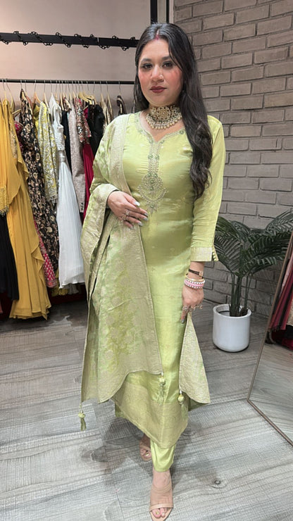 Kundan lime Green Heavy Dupatta suit