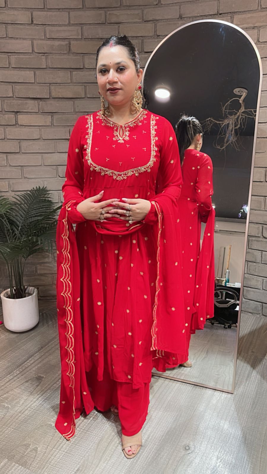 Suhagan Red katdana Suit